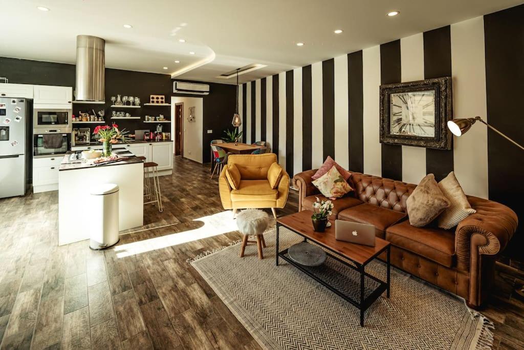 Luxury Designer Penthouse With Private Jacuzzi Διαμέρισμα Σλιέμα Εξωτερικό φωτογραφία