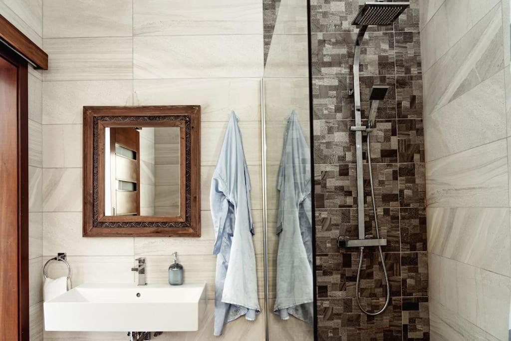 Luxury Designer Penthouse With Private Jacuzzi Διαμέρισμα Σλιέμα Εξωτερικό φωτογραφία