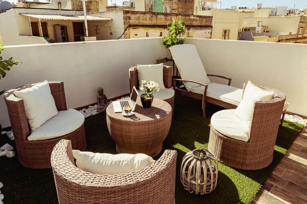 Luxury Designer Penthouse With Private Jacuzzi Διαμέρισμα Σλιέμα Εξωτερικό φωτογραφία